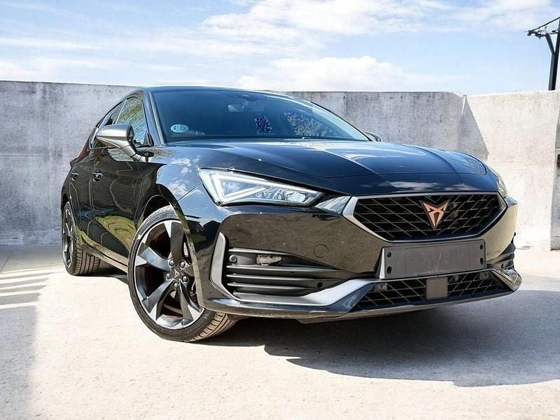 Second-hand Cupra Leon 150 CP (110 kW) 2023 Negru Berlinǎ