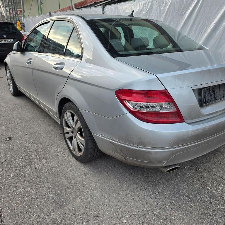 Gebraucht Mercedes 230 204 PS (150 kW) 2007 Silber Limousine