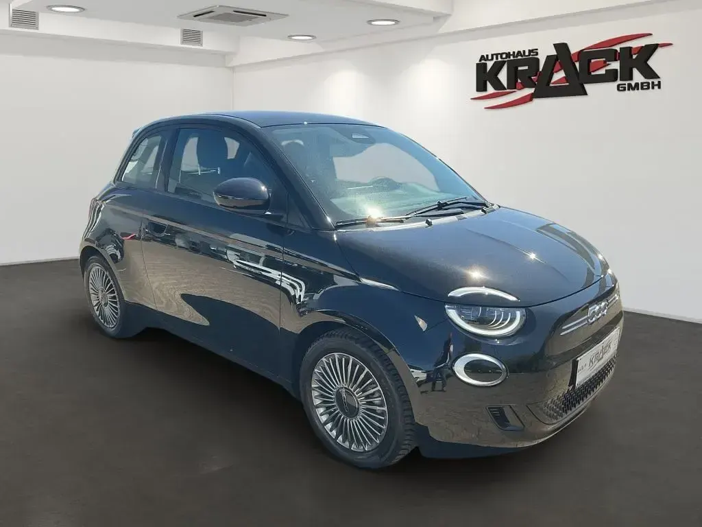 Gebraucht Fiat 500e Icon 86 kW (118 PS) 2022 Onyx schwarz Kleinwagen