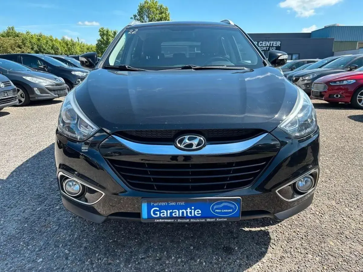 Gebraucht Hyundai ix35 Finale 136 PS (100 kW) 2015 Schwarz SUV