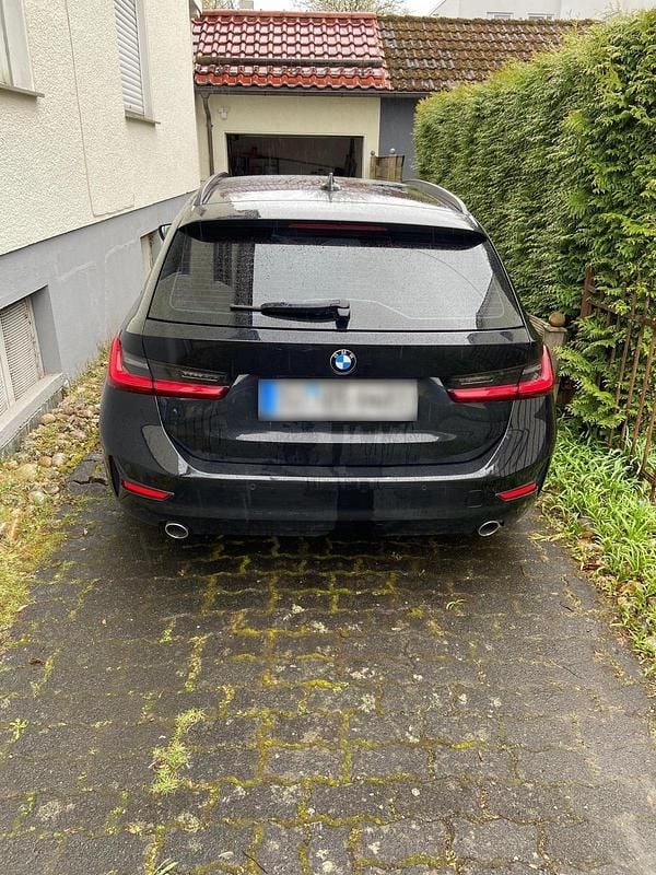 Gebraucht BMW 318 Advantage 150 PS (110 kW) 2020 Schwarz Kombi
