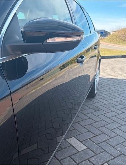 Gebraucht VW Passat 140 PS (102 kW) 2012 Schwarz Kombi