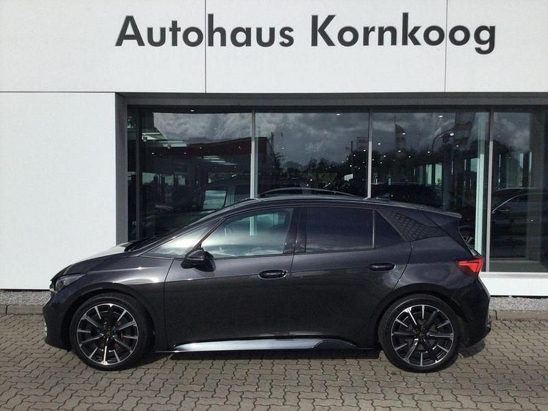 Quasargrau metallic (metallic) Gebraucht 2022 Cupra Born Kleinwagen | 25.990 € (Etwas zu teuer) - Bild 1/4