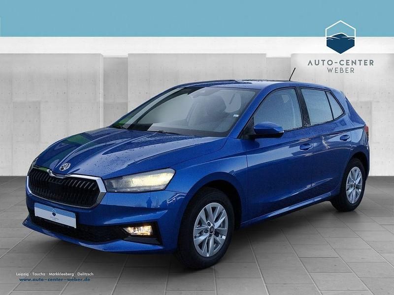 Neu Skoda Fabia Essence 95 PS (69 kW) 2025 Blau Kleinwagen