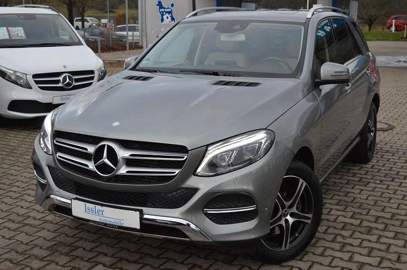 Gebraucht Mercedes GLE250 204 PS (150 kW) 2015 Silber SUV