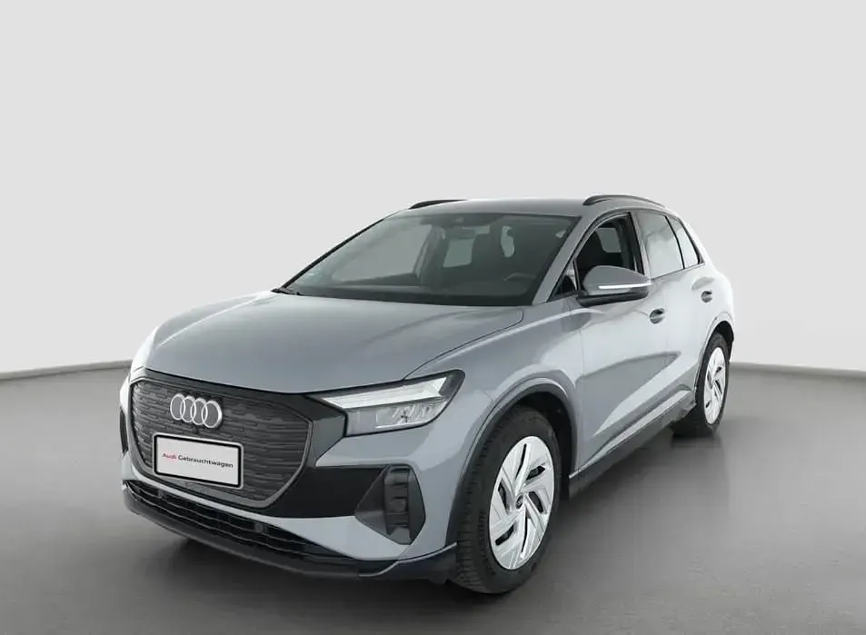 Second-hand Audi Q4 e-tron Ambiente 210 kW (286 CP) 2025 Gri SUV