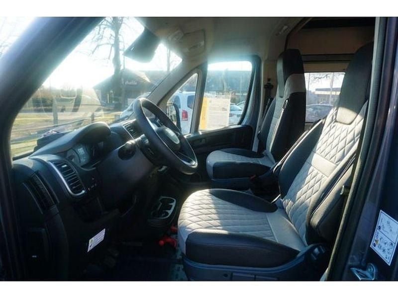 Gebraucht Weinsberg CaraBus 140 PS (102 kW) 2025 Fer grey (metallic) Van