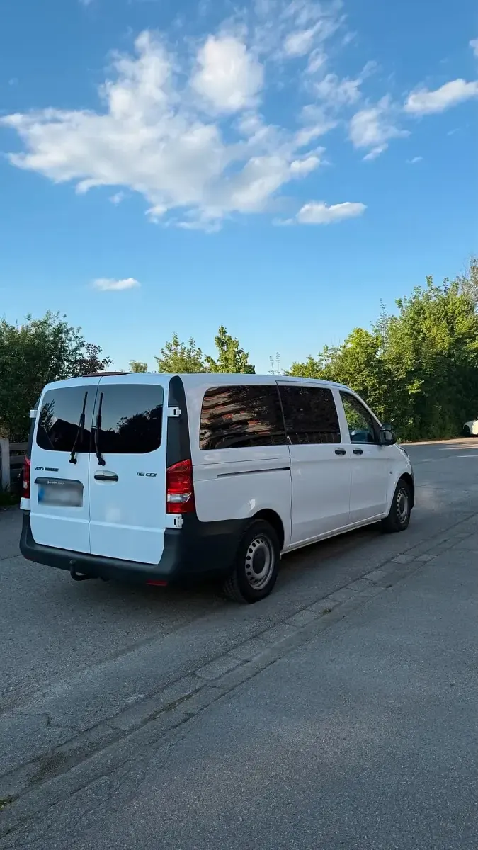 Używany Mercedes Vito 163 KM (119 kW) 2019 Biały Van
