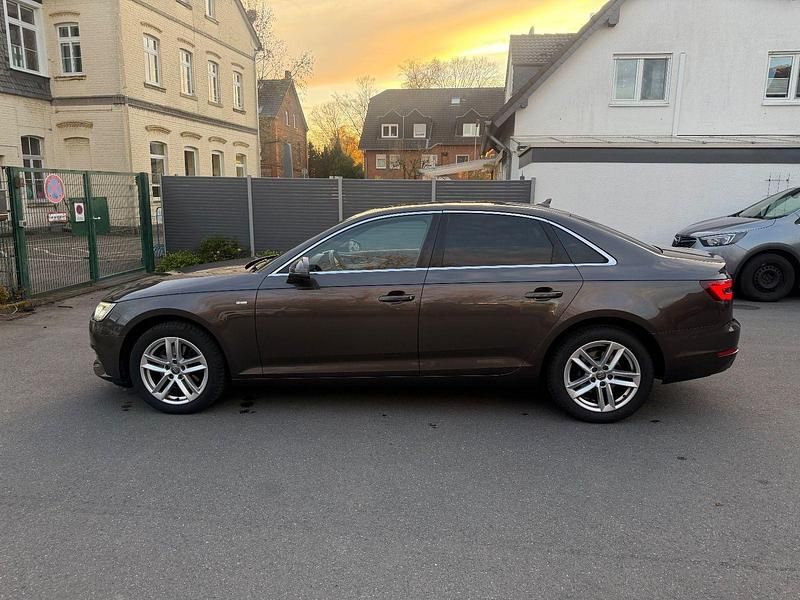 Gebraucht Audi A4 Comfort 150 PS (110 kW) 2018 Braun Limousine