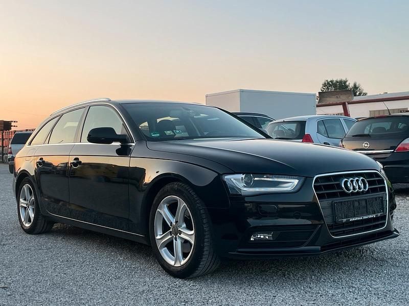 Schwarz Gebraucht 2014 Audi A4 Kombi | 8.700 € (Superpreis) - Bild 1/4