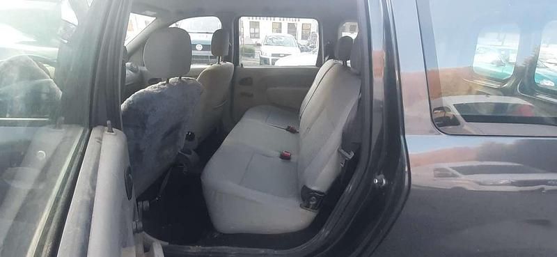 Gebraucht Dacia Logan Lauréate 105 PS (77 kW) 2007 Grau "comete" Kombi