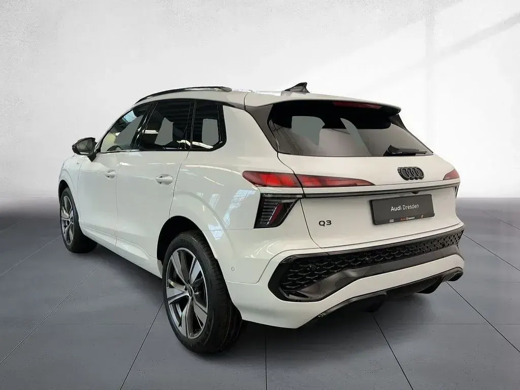 Gebraucht Audi Q3 Sport 150 PS (110 kW) 2026 Weiß SUV