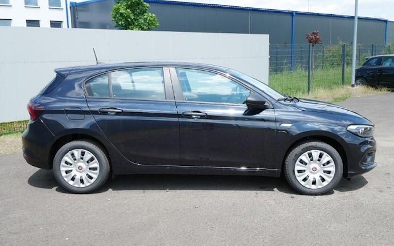 Gebraucht Fiat Tipo 130 PS (95 kW) 2024 Schwarz Limousine