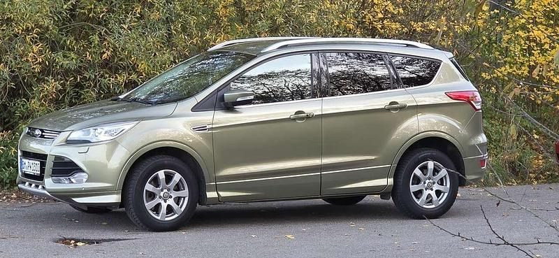 Gebraucht Ford Kuga Individual 163 PS (119 kW) 2014 SUV