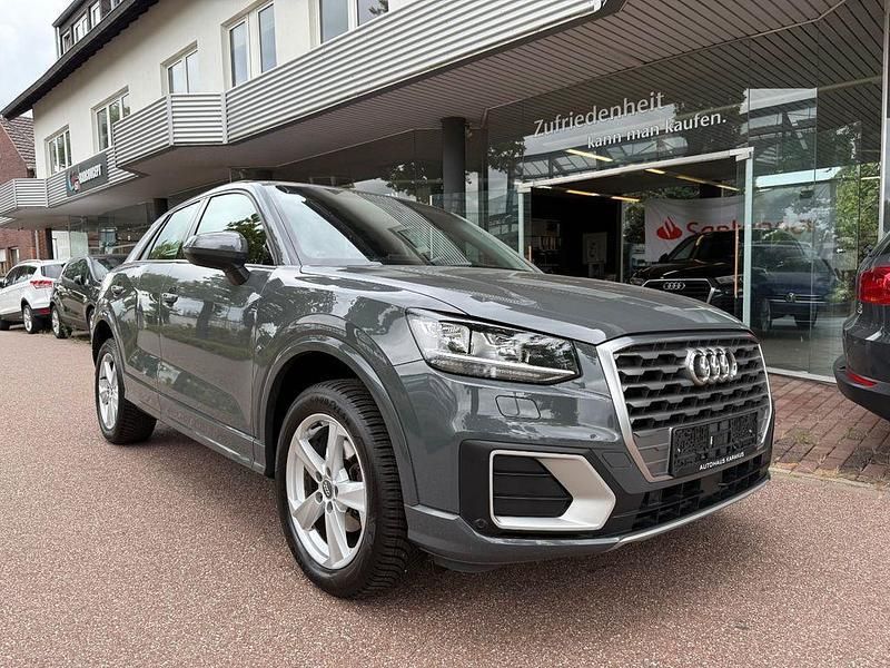 Grau Gebraucht 2019 Audi Q2 Sport SUV | 16.950 € (Fairer Preis) - Bild 1/4