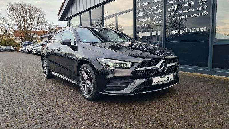 Schwarz Gebraucht 2021 Mercedes CLA250e Shooting Brake AMG line Kombi | 22.790 € (Fairer Preis) - Bild 1/4