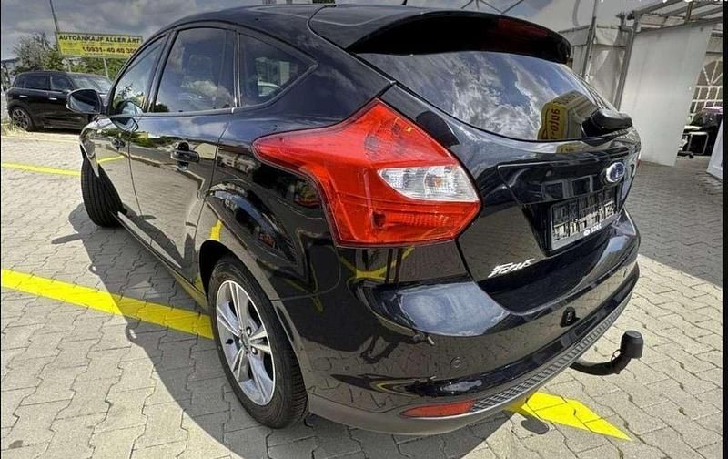 Gebraucht Ford Focus SYNC Edition 125 PS (91 kW) 2013 Schwarz Limousine