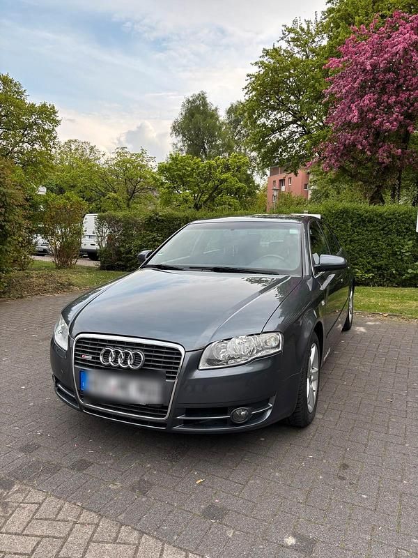 Silber Gebraucht 2007 Audi A4 Limousine | 2.500 € (Guter Preis) - Bild 1/4