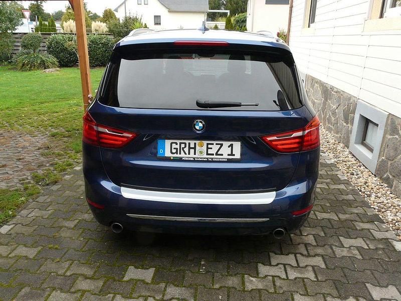 Gebraucht BMW 220 Gran Tourer Luxury Line 190 PS (139 kW) 2015 Blau Van / Kleinbus
