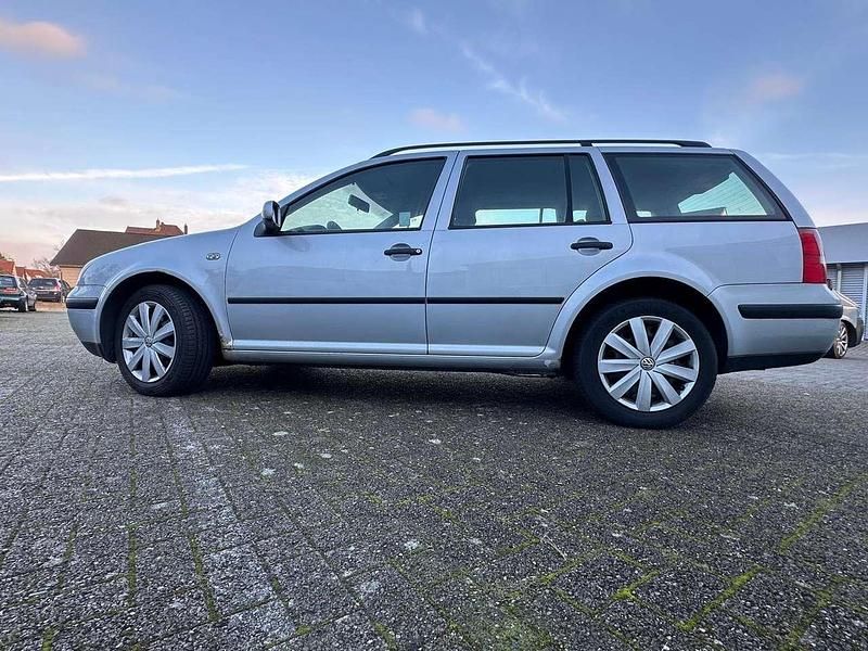 Gebraucht VW Golf IV Ocean 101 PS (74 kW) 2004 Reflexsilber metallic Kombi