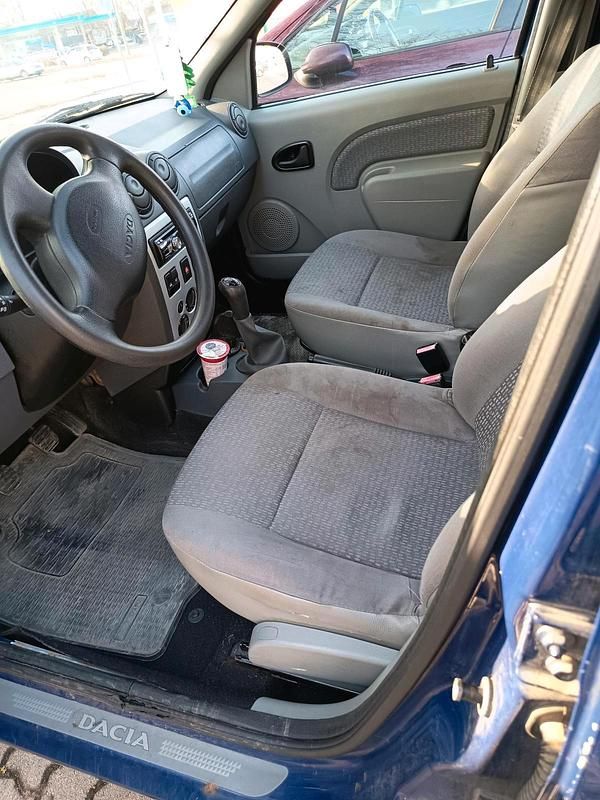 Second-hand Dacia Logan 104 CP (76 kW) 2008 Albastru Berlinǎ