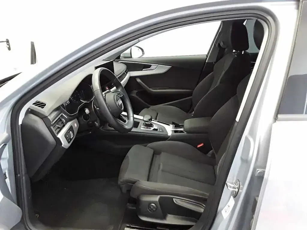 Gebraucht Audi A4 Advanced Plus 204 PS (150 kW) 2023 Silber Kombi