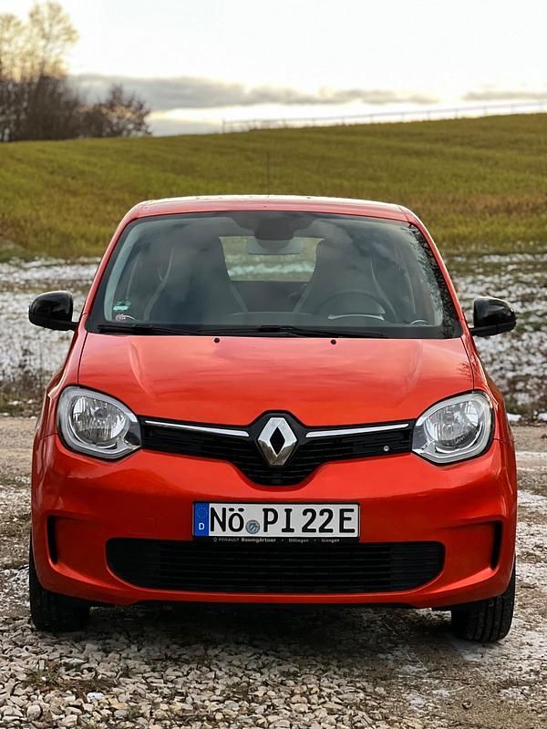 Gebraucht Renault Twingo Equilibre 60 kW (82 PS) 2022 Orange Kleinwagen