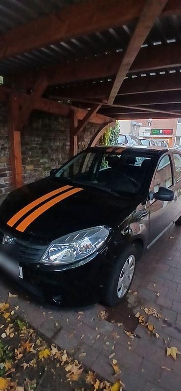 Schwarz Gebraucht 2012 Dacia Sandero Ambiance Kleinwagen | 3.200 € (Guter Preis) - Bild 1/4