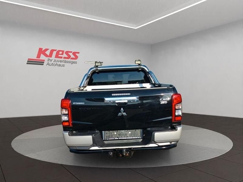 Gebraucht Mitsubishi L200 Spirit 150 PS (110 kW) 2019 Schwarz Pickup