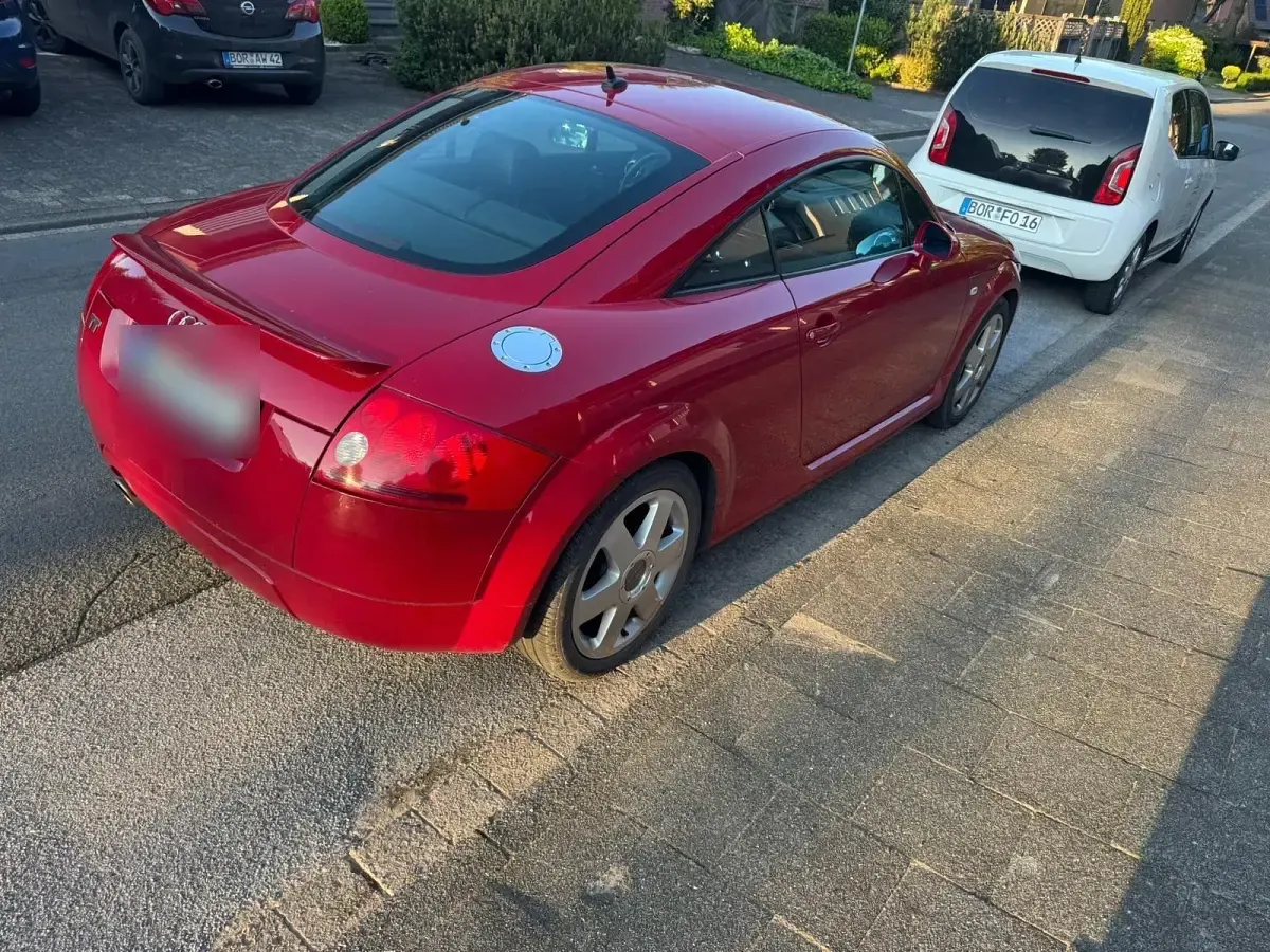Gebraucht Audi TT 179 PS (131 kW) 2002 Rot Coupé