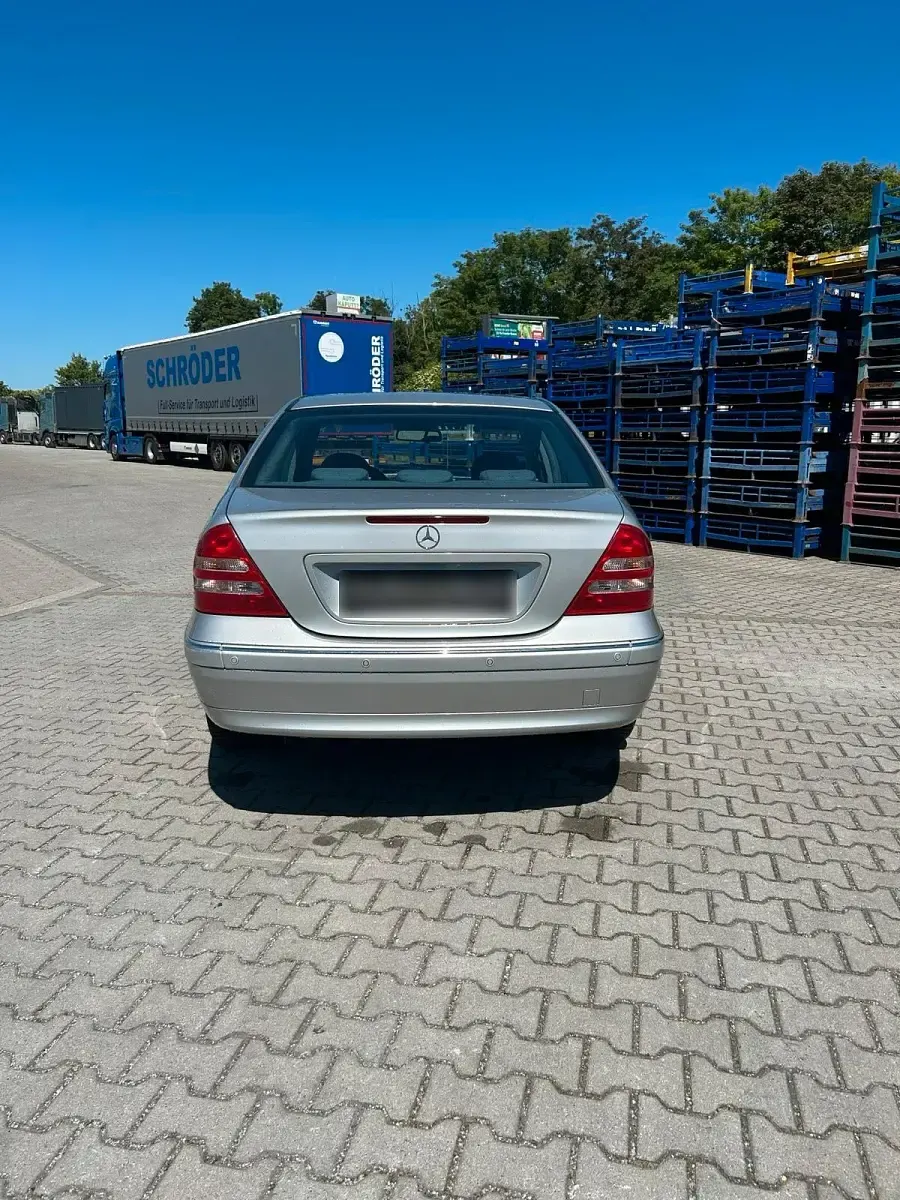 Gebraucht Mercedes C320 218 PS (160 kW) 2000 Silber Limousine