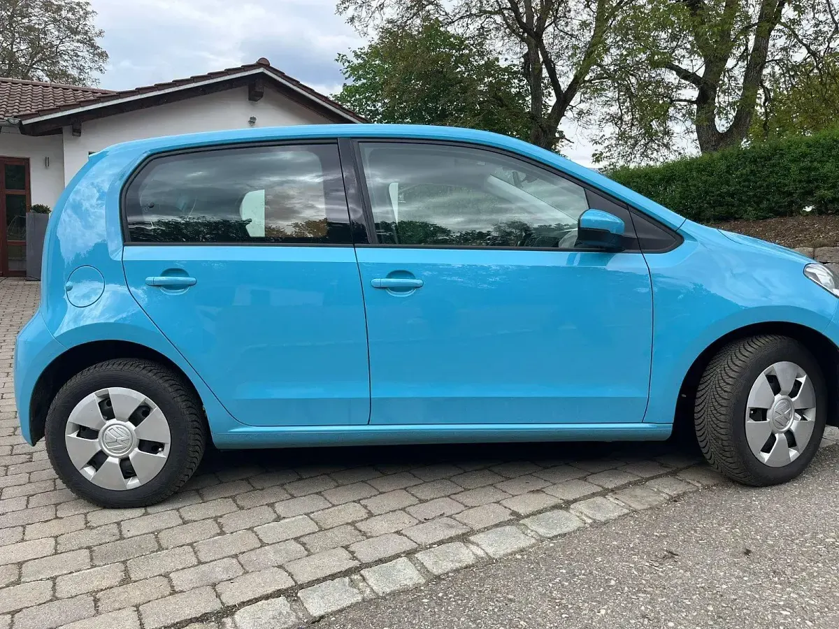 Occasion VW e-up! 61 kW (83 ch) 2021 Bleue Citadine