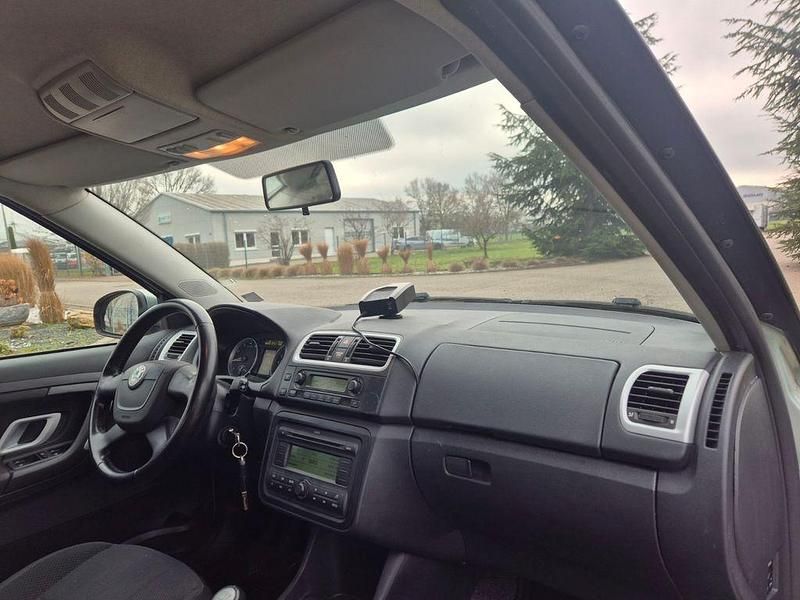 Gebraucht Skoda Fabia Elegance 69 PS (50 kW) 2010 Grün Limousine