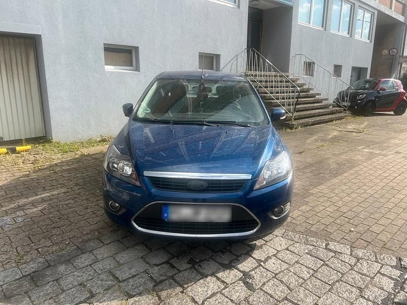 Blau Gebraucht 2009 Ford Focus Limousine | 2.700 € (Guter Preis) - Bild 1/4