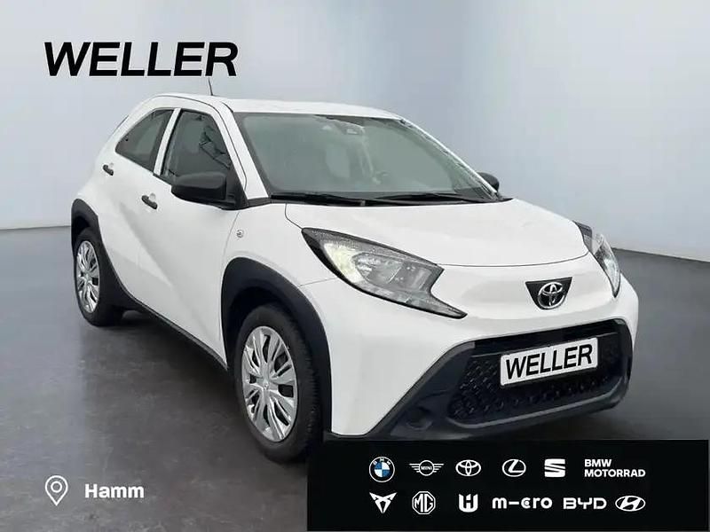 Gebraucht Toyota Aygo 72 PS (52 kW) 2023 Schneeweiß Kleinwagen