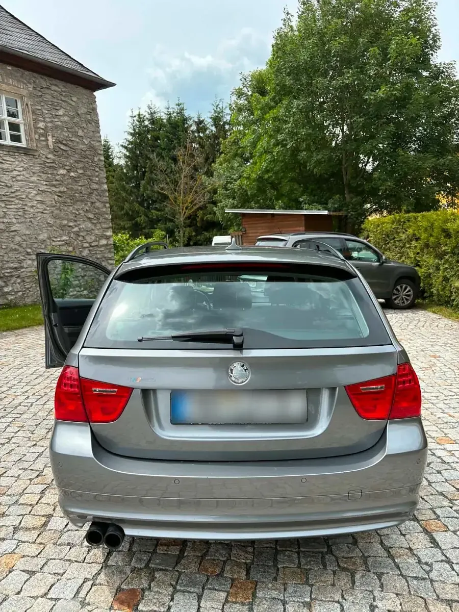 Gebraucht BMW 330 245 PS (180 kW) 2008 Grau Kombi
