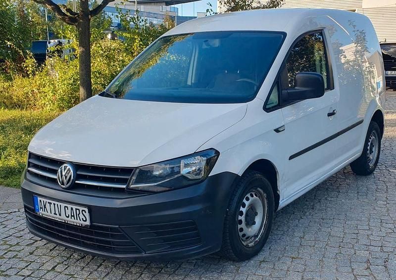 Usado VW Caddy 75 HP (55 kW) 2015 Branco Monovolume