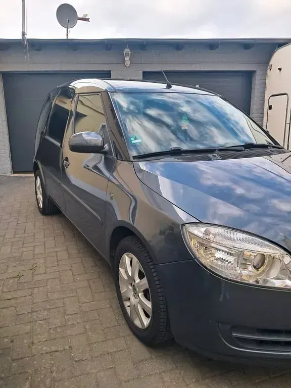 Używany Skoda Roomster 86 KM (63 kW) 2008 Szary Minivan