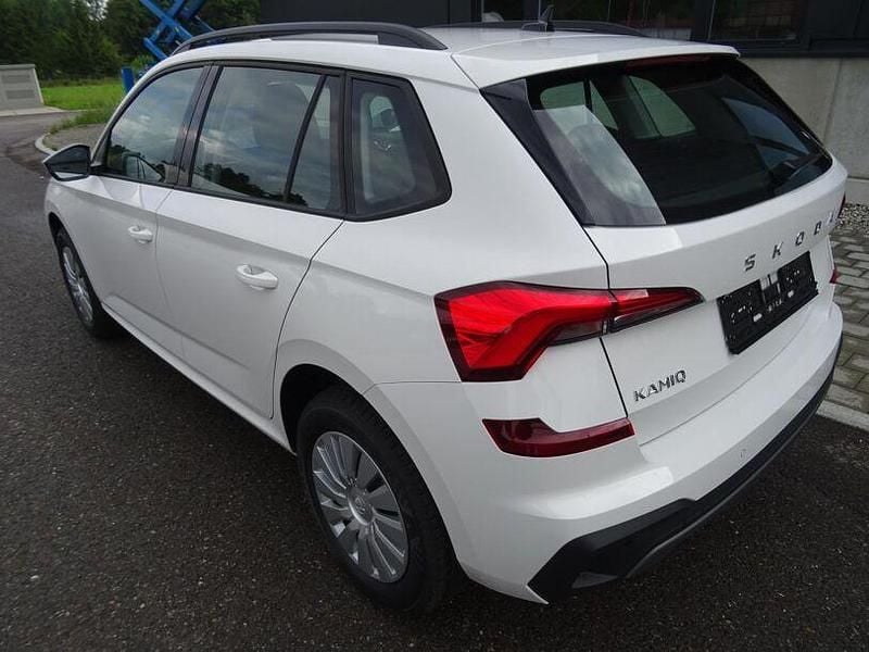 Neu Skoda Kamiq Selection 116 PS (85 kW) 2025 Candyweiss SUV