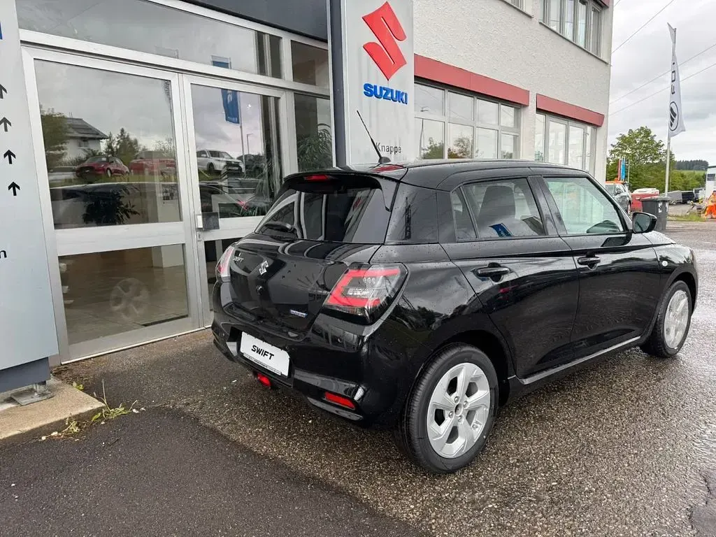 Neu Suzuki Swift Comfort 82 PS (60 kW) 2026 Schwarz Kleinwagen