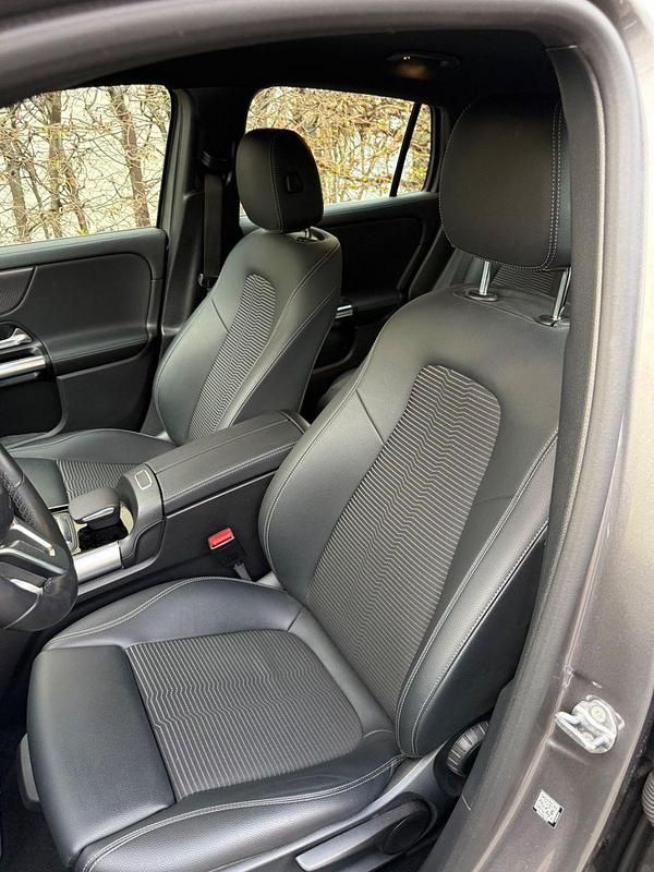 Gebraucht Mercedes EQA250 139 kW (190 PS) 2022 Grau SUV