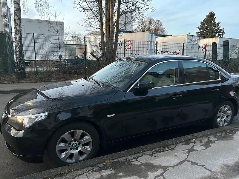 Gebraucht BMW 530 231 PS (169 kW) 2004 Schwarz Limousine
