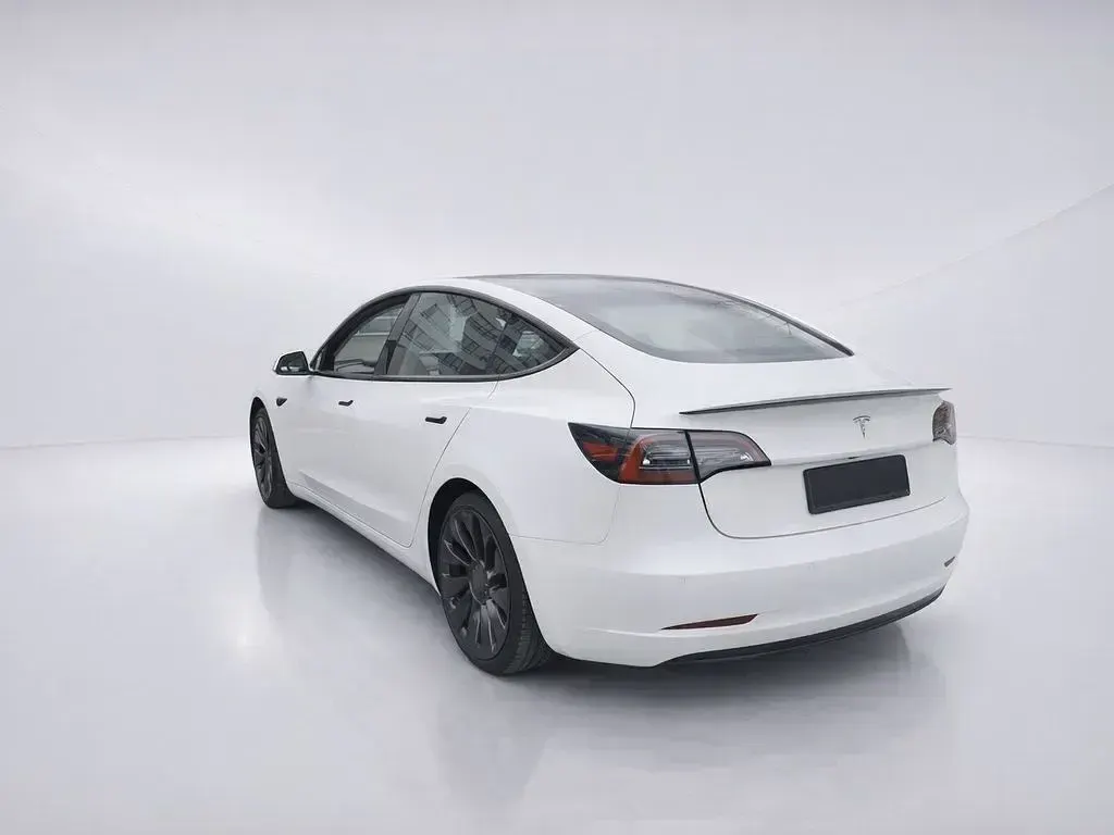 Used Tesla Model 3 Performance 392 kW (534 HP) 2022 White Sedan