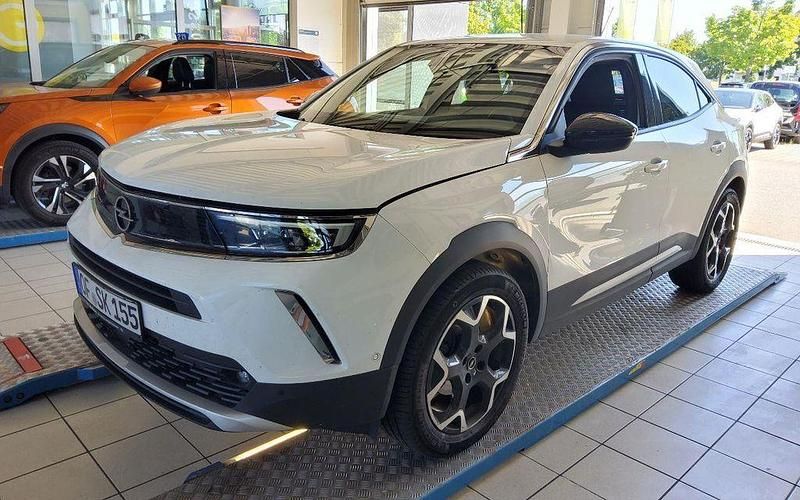 Weiß Gebraucht 2022 Opel Mokka Ultimate SUV | 12.380 € (Guter Preis) - Bild 1/3