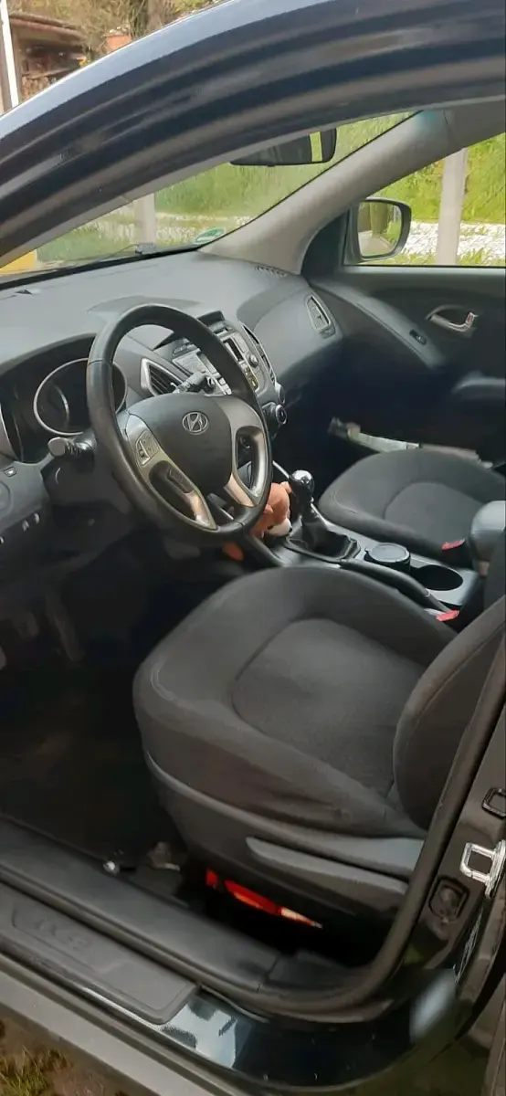Gebraucht Hyundai ix35 135 PS (99 kW) 2012 Schwarz SUV