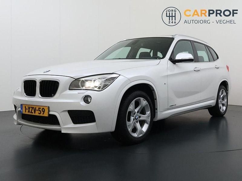 Weiß Gebraucht 2014 BMW X1 Executive SUV | 8.795 € (Guter Preis) - Bild 1/4