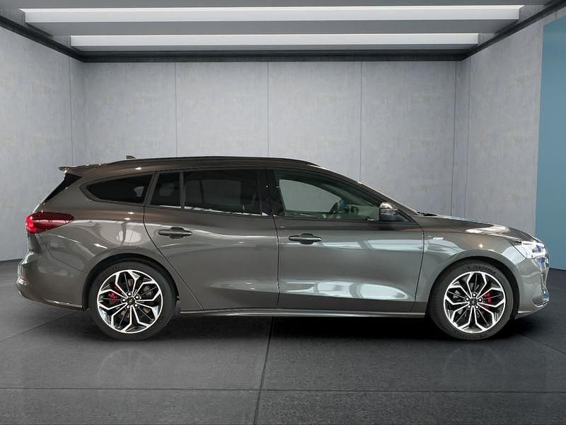 Gebraucht Ford Focus 155 PS (114 kW) 2025 Grau Kombi