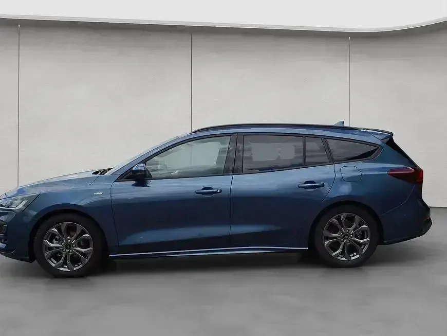 Gebraucht Ford Focus ST-Line X 155 PS (114 kW) 2024 Blau Kombi