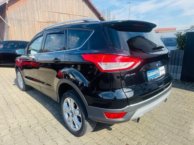 Gebraucht Ford Kuga Titanium 163 PS (119 kW) 2014 Schwarz SUV
