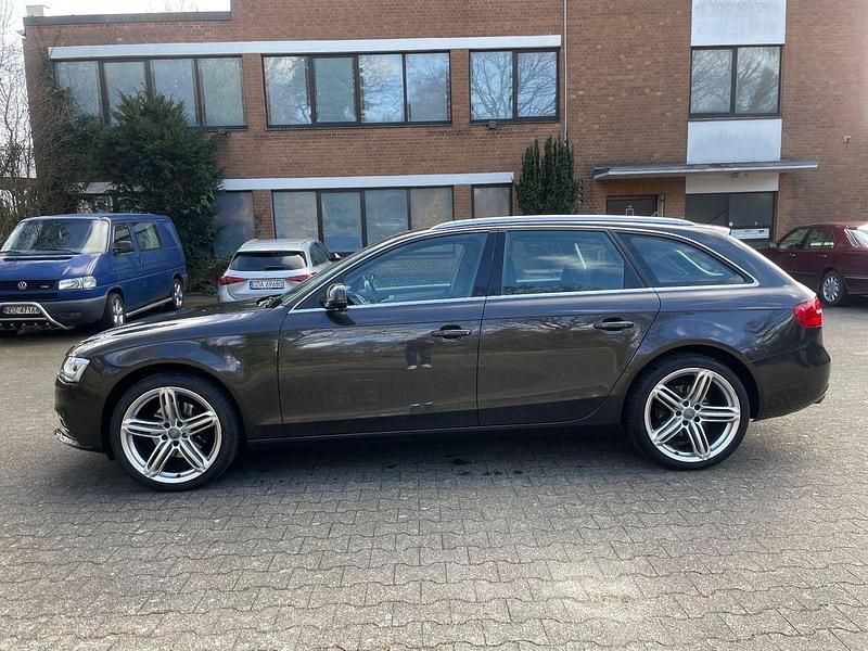 Gebraucht Audi A4 Ambiente 170 PS (125 kW) 2013 Grau Kombi